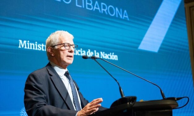 Mariano Cúneo Libarona defendió la reforma de la UIF: Despolitizamos el organismo