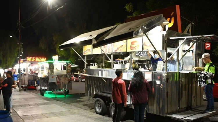 Ordenanza en marcha: Capital busca regular los carros gastronómicos con una normativa integral