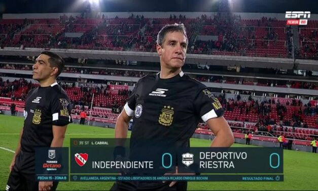 Independiente quedó en llamas con el arbitraje de Echavarría ante Riestra: todas las polémicas