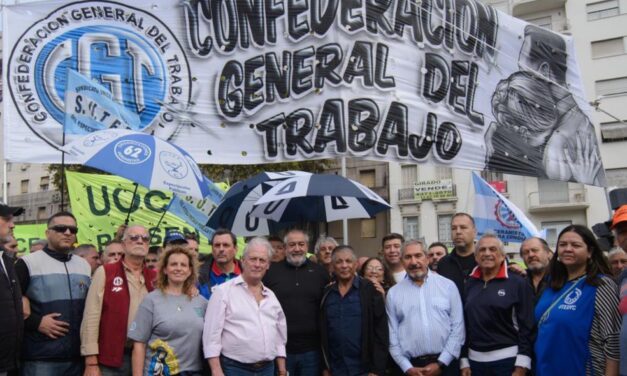 la CGT se reconfigura tras el paro, hablan de un jefe único y siguen la sucesión en la UIA