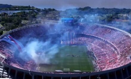 Así fue el tremendo recibimiento de River contra Boca en el Monumental