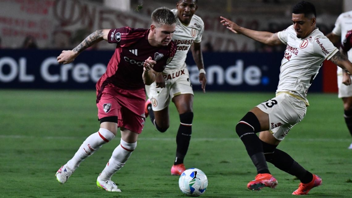 River no brilló pero le ganó 1 a 0 a Universitario en su debut en la Copa Libertadores