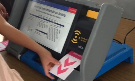 <div class="volanta-custom" style="
                color: #444;
                font-size: 0.8rem;
                font-weight: 600;
                line-height: 1.1;
                margin-bottom: 6px;
                text-transform: uppercase;
                letter-spacing: 0.3px;
                text-align: left;
            ">Elecciones en Salta</div><div class="post-title-custom" style="text-align: left;">Qué se vota el domingo 11 de mayo</div>