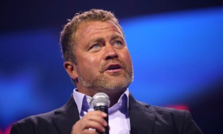 Comunicado de Timothy Ballard, el exagente del FBI mencionado por Viviana Canosa