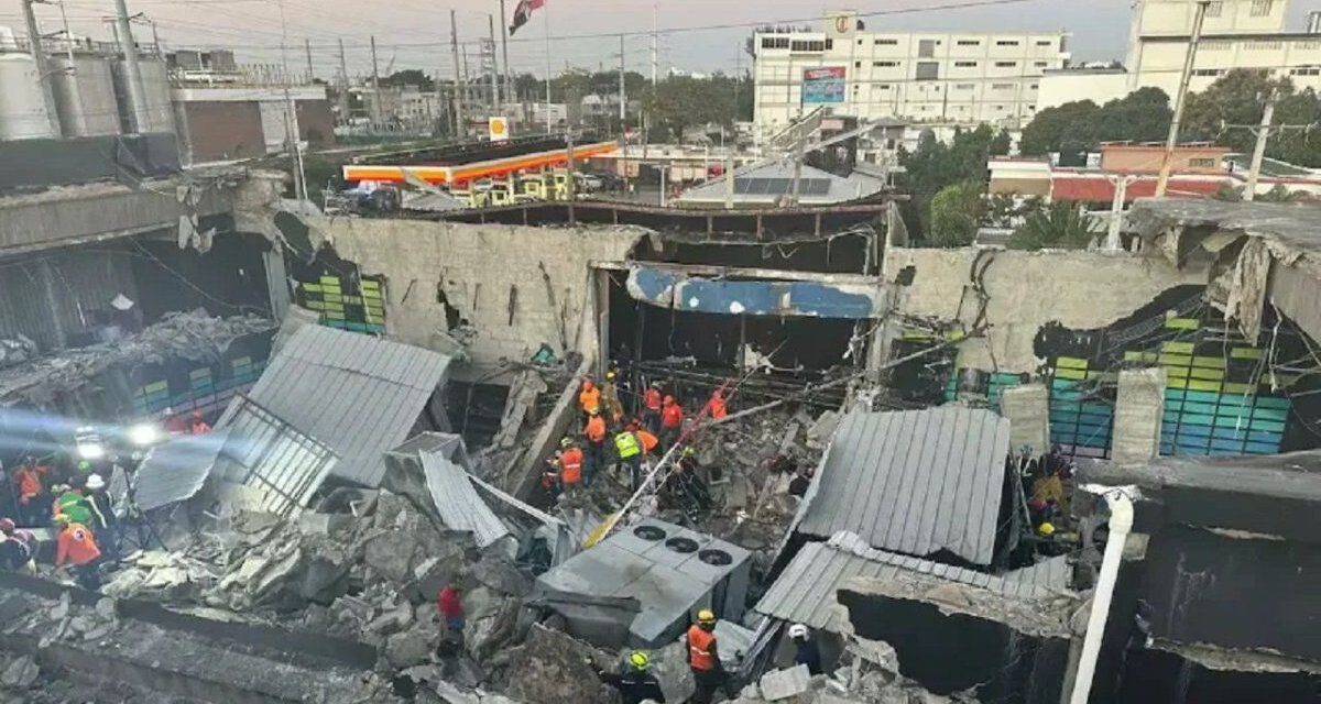 Se desplomó el techo de un reconocido boliche y hay al menos 15 muertos