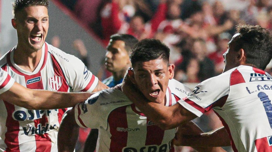 Golpazo en Santa Fe: sobre la última jugada del partido, Unión derrotó 1-0 a Cruzeiro en su debut por Copa Sudamericana