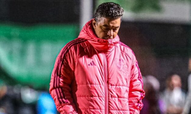 Marcelo Gallardo se retiró en silencio y sin entregar palabras en conferencia de prensa