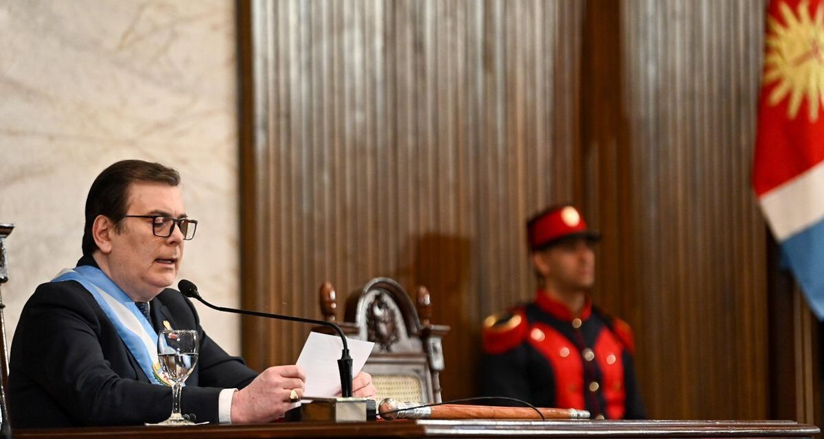 Gerardo Zamora abrió el período de sesiones ordinarias con críticas a Javier Milei y anunció un bono de $500.000