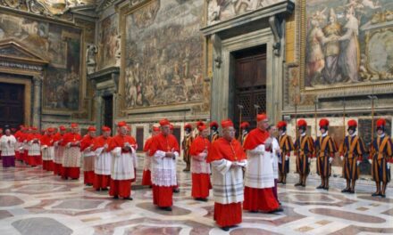 Cuándo se realizó el primer Cónclave de la historia