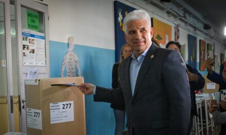 El frente provincial de Claudio Poggi obtuvo una cómoda victoria frente a una oposición partida