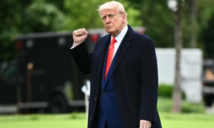 Donald Trump prohibió el ingreso a ciudadanos de 12 países y se los restringió a otros 7