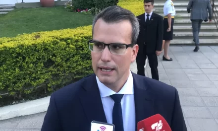 Crisis financiera en Rawson: El intendente Munisaga pidió la renuncia de todo su gabinete