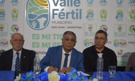 Valle Fértil recorta gastos: Mario Riveros reduce sueldos y achica el gabinete