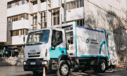 Limpieza intensiva de fines de semana: La Capital recolecta hasta 10 camiones de basura solo en el microcentro