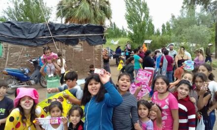 Posibilidad para todos: La histórica asociaron lanza campaña para recolectar abrigos