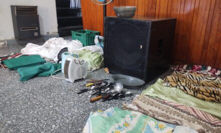 Hallan objetos robados en un baldío de Ullum: Estaban envueltos en colchas