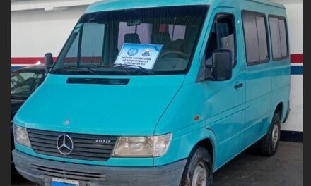 Circulaban como si nada: Detectan una moto robada y una camioneta con denuncia vigente