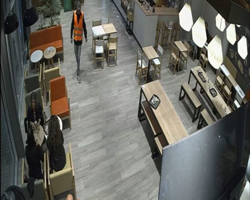 Violento asalto en una YPF: Mirá el video del momento exacto del robo