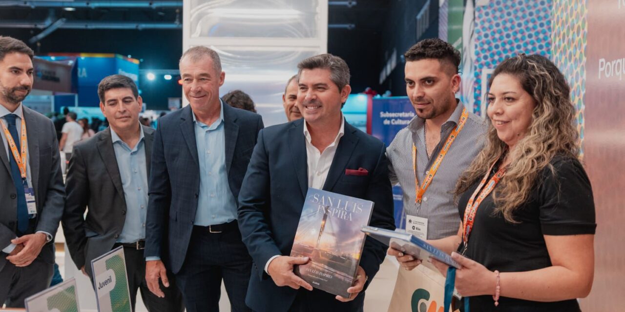 Cultura Cuyo brilló en La Rural: Orrego recorrió el stand regional en la Feria del Libro