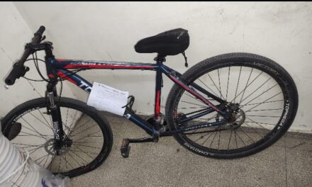 <div class="volanta-custom" style="
                color: #444;
                font-size: 0.8rem;
                font-weight: 600;
                line-height: 1.1;
                margin-bottom: 6px;
                text-transform: uppercase;
                letter-spacing: 0.3px;
                text-align: left;
            ">Rawson</div><div class="post-title-custom" style="text-align: left;">Recuperan bicicletas robadas en operativos de la Comisaría 6ª</div>