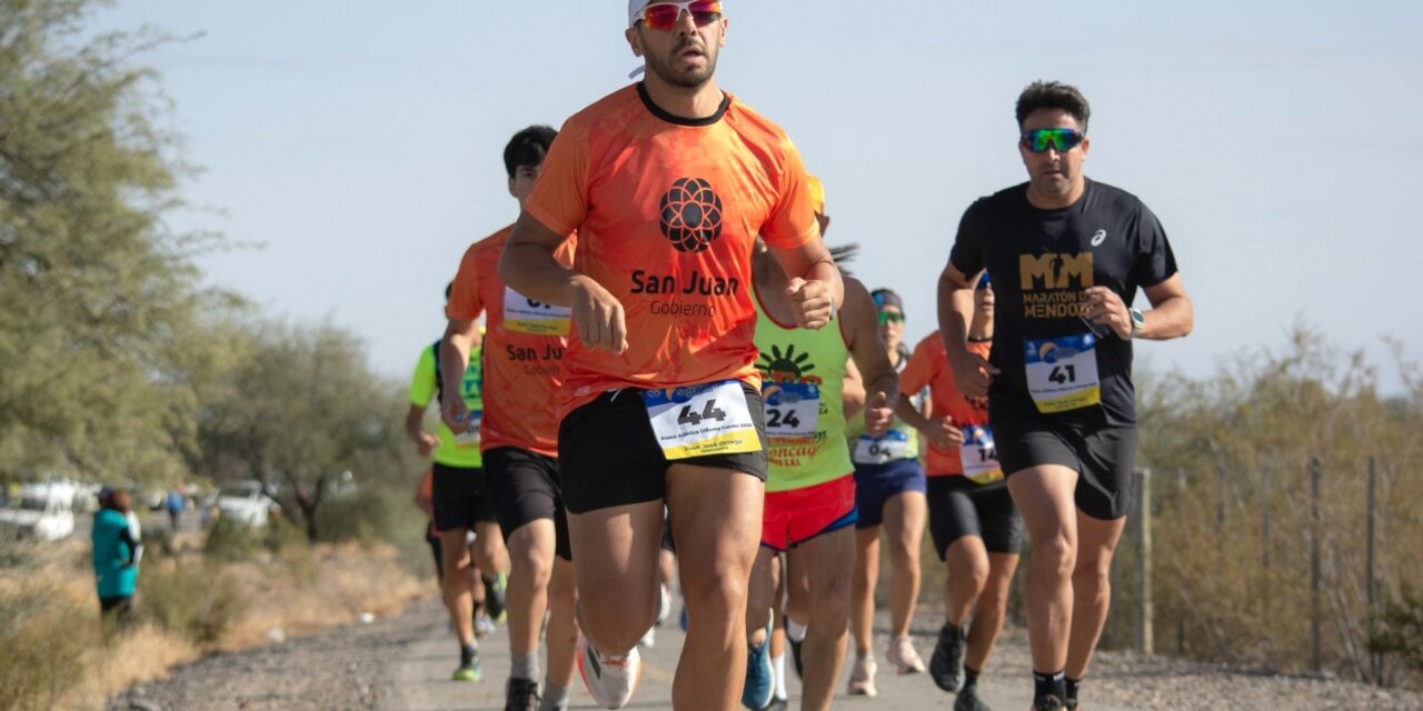 Se corrió la 26ª edición de la Posta Atlética Difunta Correa