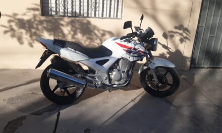 Cayó con una moto robada y una ganzúa: Fue detenido en un operativo del Comando Radioeléctrico