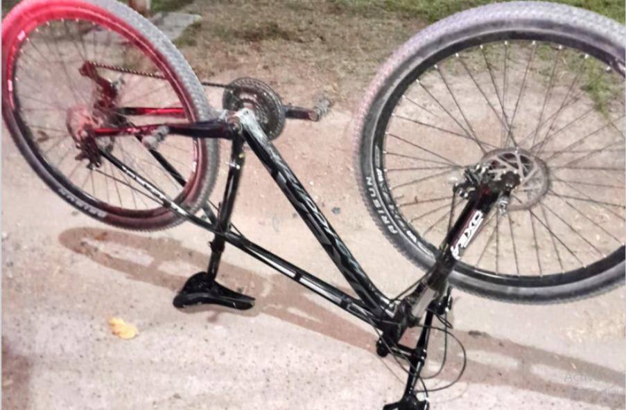 Intentaron robarle la bicicleta a un menor y fueron atrapados tras una breve persecución