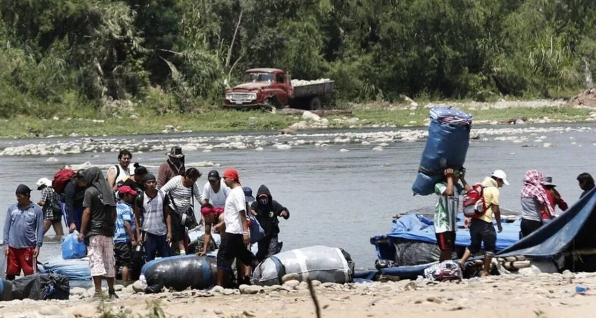El interventor de Aguas Blancas denunció que existe una aduana paralela que facilita el contrabando a Bolivia