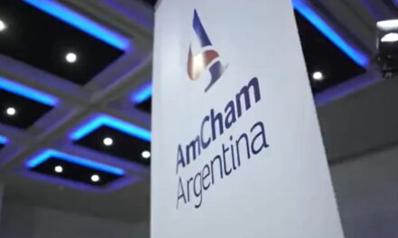 Con la presencia de Javier Milei y Luis Caputo, comienza la cumbre de empresas de EEUU