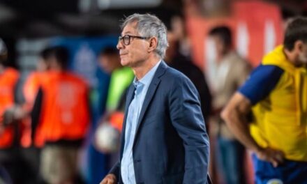 Ariel Holan sobre el triunfo ante Estudiantes LP: «Tenemos el equipo guerrero que queremos»