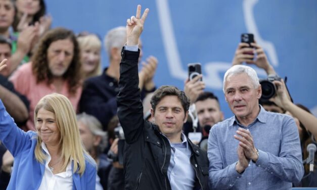 Axel Kicillof estrena espacio propio con un acto en medio del fuego cruzado en el peronismo bonaerense