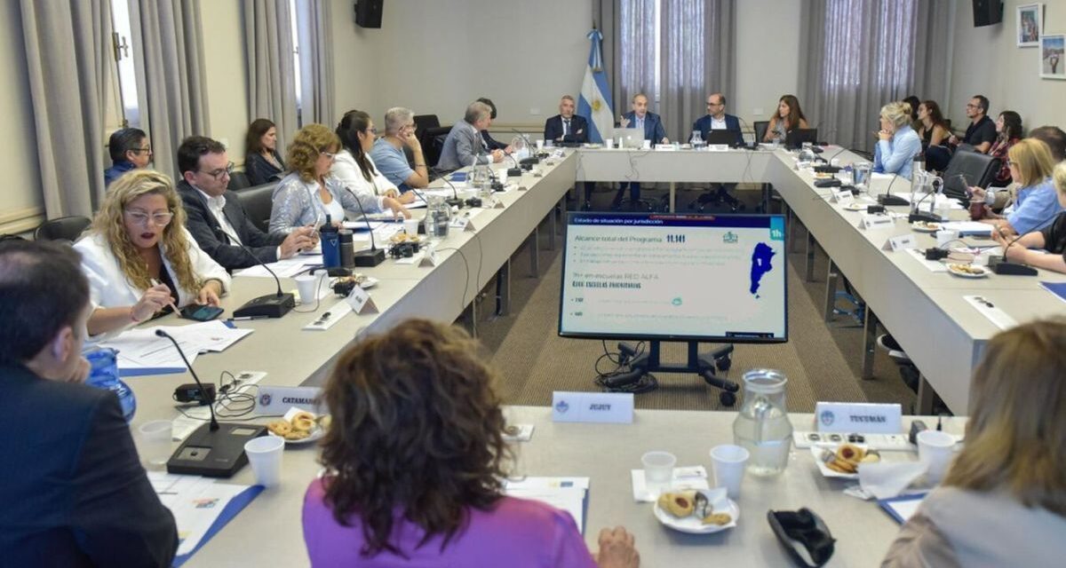 Provincias advierten por falta de recursos ante el repliegue del Gobierno de la paritaria nacional docente