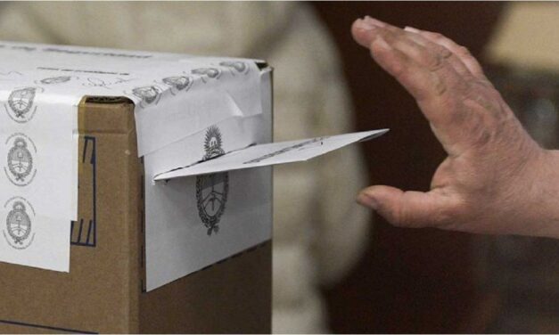 Se abrieron los comicios en Corrientes y llegan los primeros votantes a las escuelas
