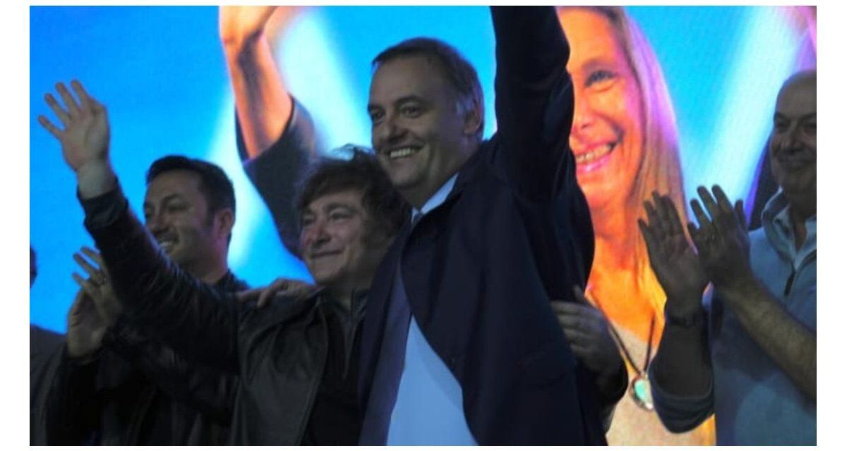 Manuel Adorni aseguró que partió al medio al PRO con su triunfo en las elecciones