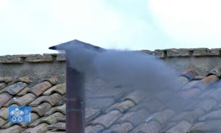 Los cardenales no lograron elegir nuevo Papa en las votaciones de la mañana