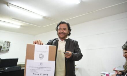 El oficialismo ganó por más de 276.000 votos y casi duplicó a la Libertad Avanza