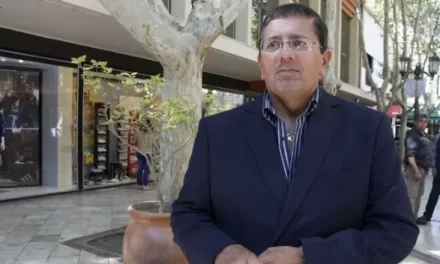 “Sacar los dólares del colchón puede beneficiar al comercio”, aseguró Hermes Rodríguez