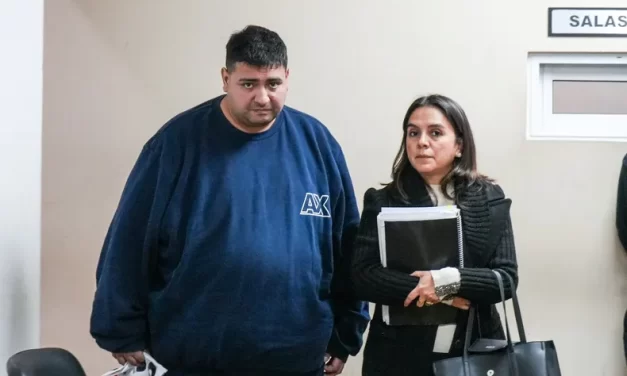 Fingió ser otro en Tinder, la enamoró y le sacó más de 6 millones de pesos