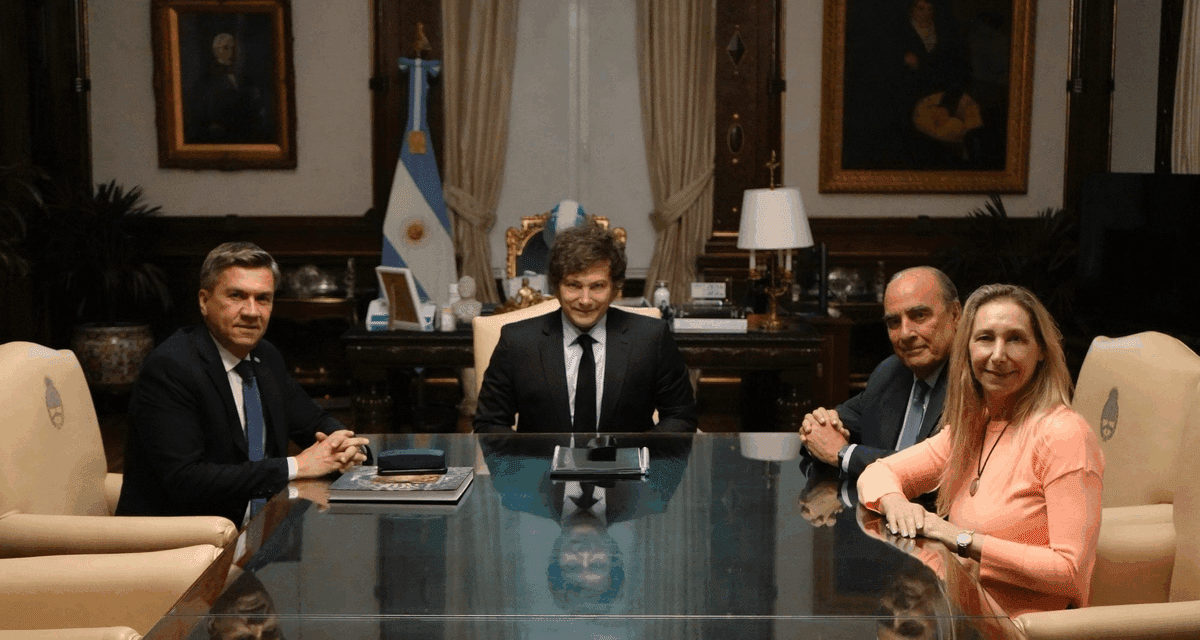 Javier Milei se reunió con el gobernador de Chaco, Leandro Zdero, tras el triunfo en la provincia