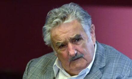 La política argentina despide al expresidente uruguayo