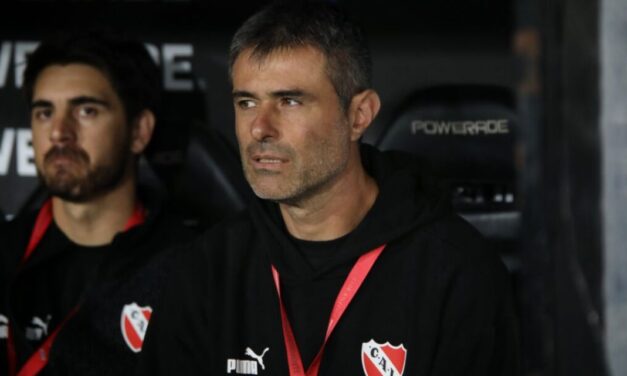 Vaccari le exigió refuerzos a la dirigencia tras el debut de Independiente: «Es una obligación»
