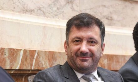 Edgardo Kueider aseguró no volver a la Argentina porque su destino sería el penal de Ezeiza