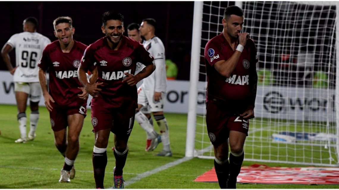 Lanús le ganó por la mínima a Vasco Da Gama y aseguró su boleto para los octavos de final de la Copa Sudamericana