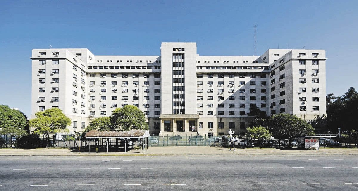 Fiscales en guerra contra el Gobierno por la implementación sin recursos del acusatorio en Comodoro Py