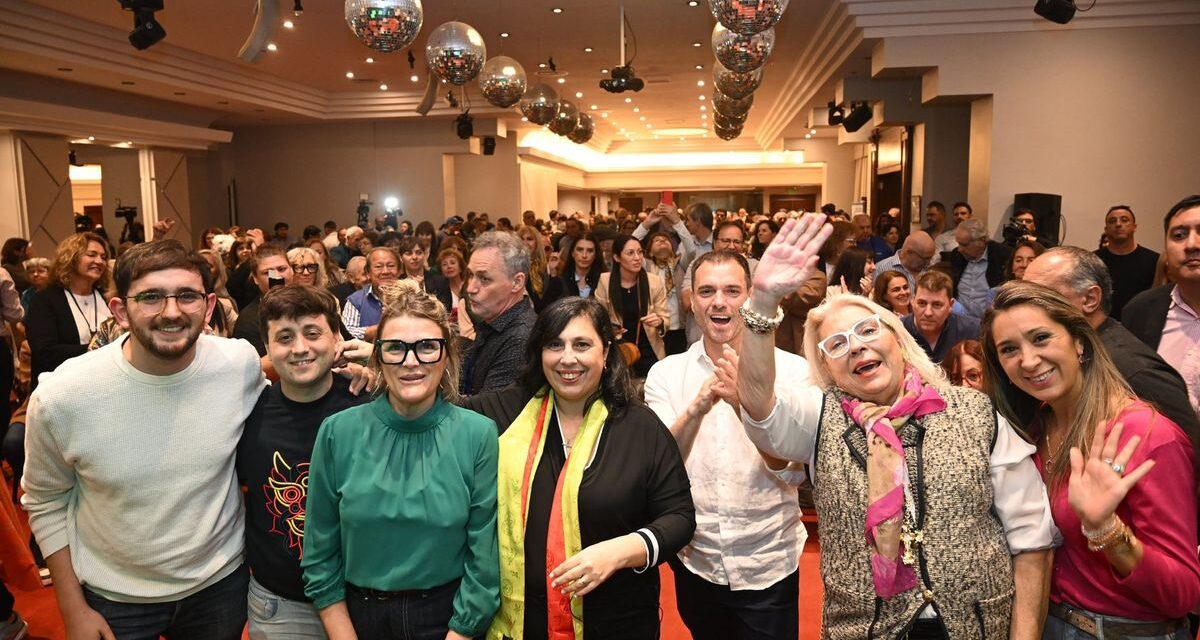 En el cierre de campaña, la Coalición Cívica prometió que va a representar a los vecinos que el poder hace invisible