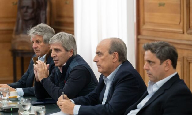 Guillermo Francos y Luis Caputo se reunieron con gobernadores en busca de apoyo de las provincias al plan colchón