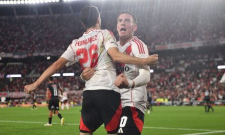 River venció cómodo a Barracas Central por 3-0 y avanzó a los cuartos de final del Torneo Apertura