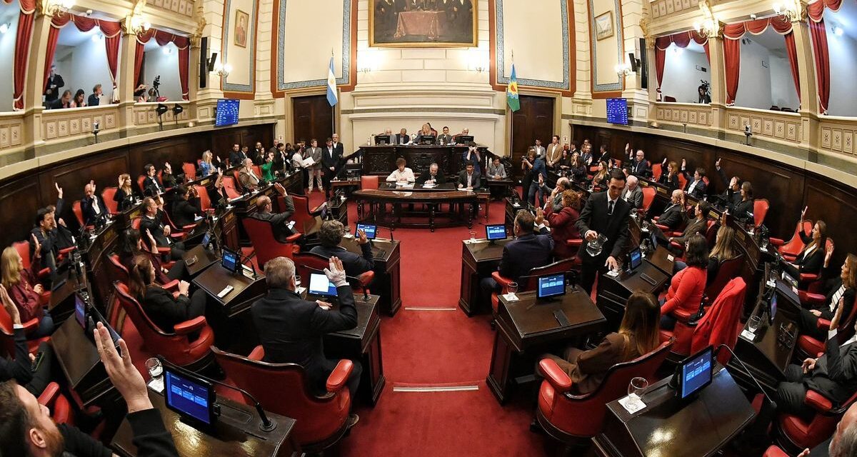 El Senado bonaerense convocó a sesión para discutir la reelección indefinida de los legisladores