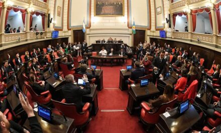 El Senado bonaerense convocó a sesión para discutir la reelección indefinida de los legisladores