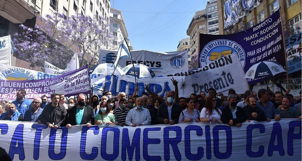 Incertidumbre por el acuerdo paritario de los empleados de Comercio